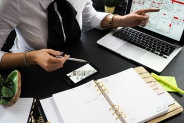 Contractul de Închiriere, Explicat Pas cu Pas: Cele 5 Clauze la care trebuie să fii foarte atent